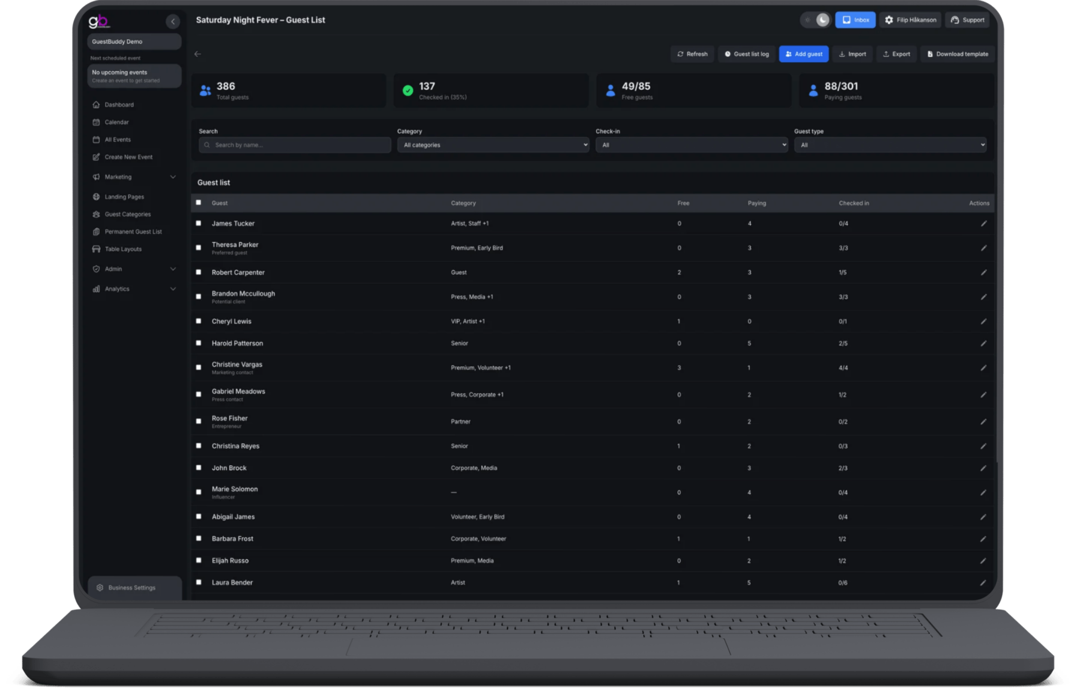 Portail entreprise GuestBuddy avec liste d'invités d'un événement, indicateurs, filtres et tableau